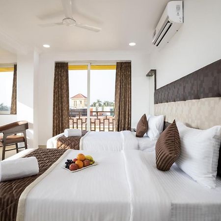 Sairaj Beach Resort Calangute Exterior foto